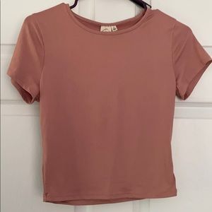 Mauve short sleeved crop top